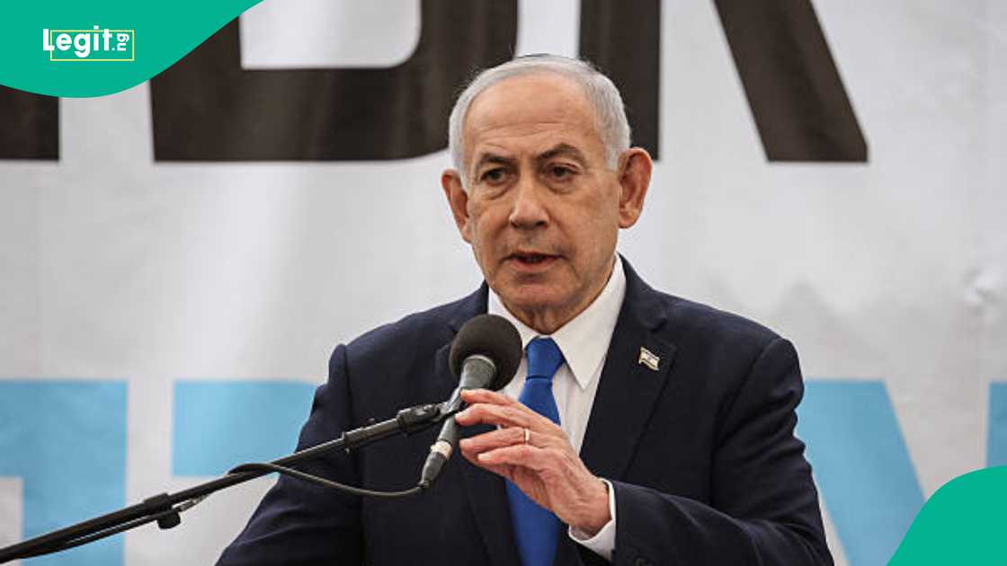 Benjamin Netanyahu yana jawabi Benjamin Netanyahu yana jawabi