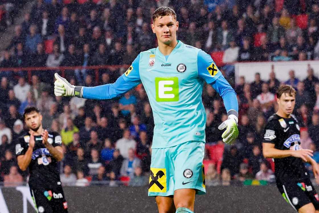 tall soccer players tall soccer players