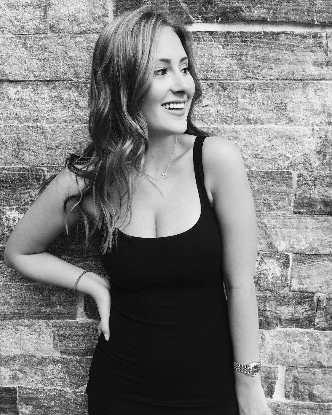 Claire Abbott age Claire Abbott age