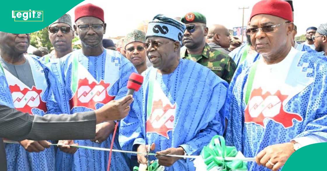 Shugaban ƙasa, Bola Tinubu tare da gwamnonin APC.