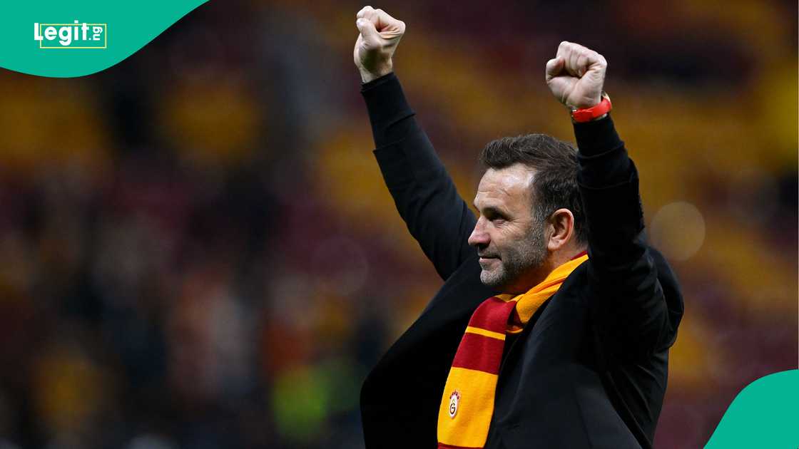 Okan Buruk, Galatasaray, Liverpool, Istanbul, UEFA Champions League. Okan Buruk, Galatasaray, Liverpool, Istanbul, UEFA Champions League.