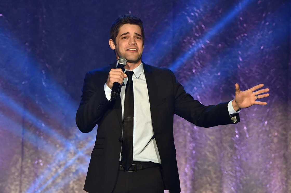 Jeremy Jordan age Jeremy Jordan age