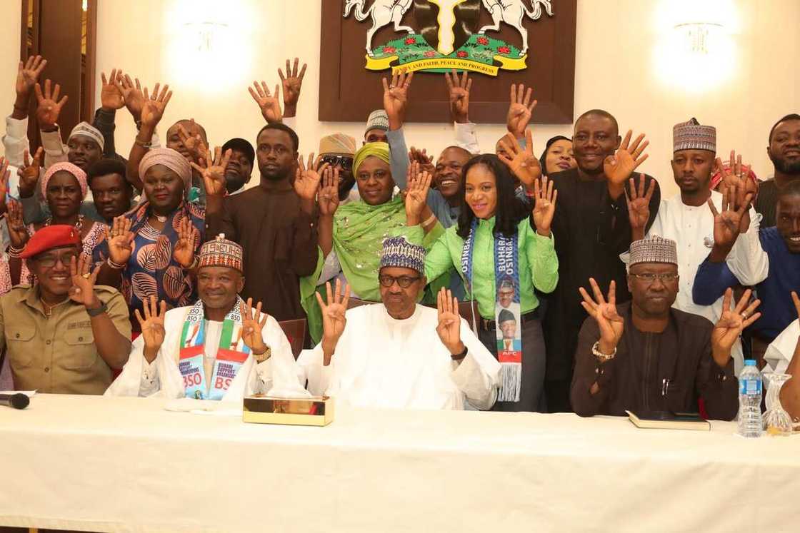 Allah-ya-isa: Shugaba Buhari ya kai karar barayin 'yan PDP wajen Allah Allah-ya-isa: Shugaba Buhari ya kai karar barayin 'yan PDP wajen Allah