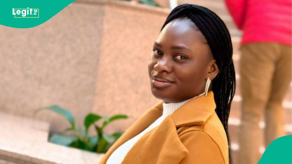 Nigerian woman preaches gospel on train in UK, video generates buzz online Nigerian woman preaches gospel on train in UK, video generates buzz online
