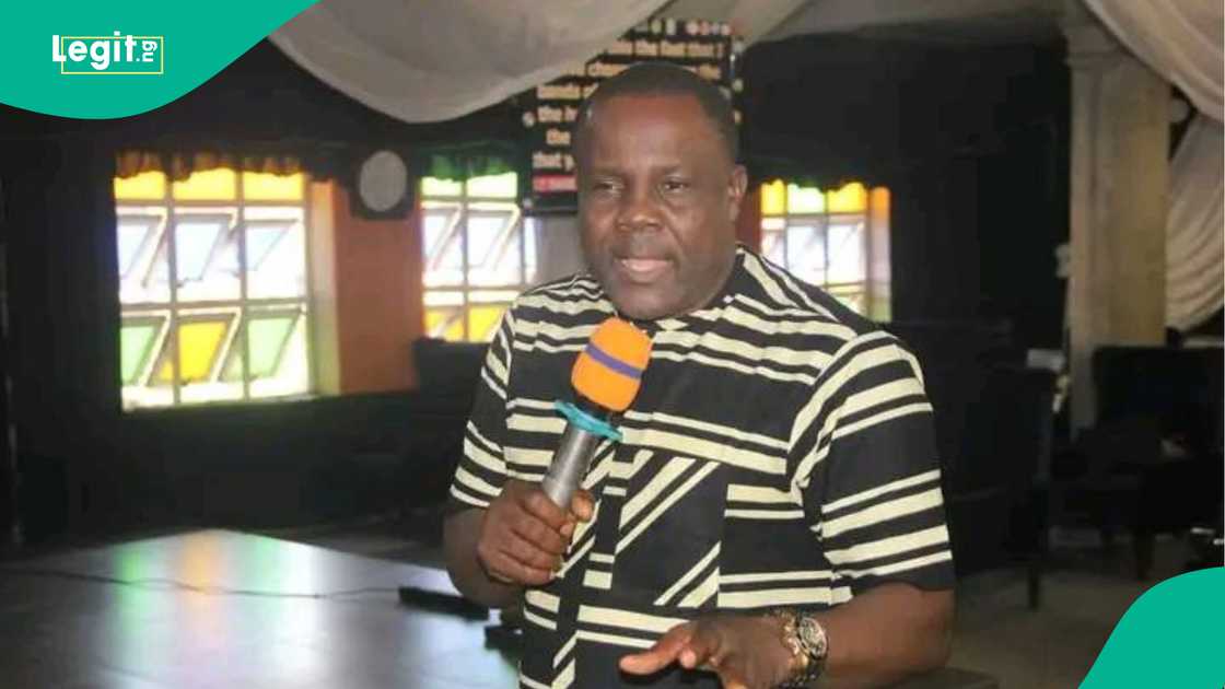 Anambra-based Reverend Jerry Nwachukwu says the 2027 election is between APC and Nigerians. Anambra-based Reverend Jerry Nwachukwu says the 2027 election is between APC and Nigerians.