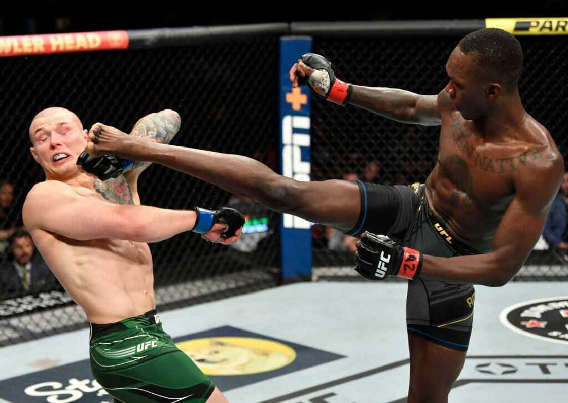 31-year-old Israel Adesanya remains UFC middleweight champion after victory over Marvin Vettori for the 2nd time 31-year-old Israel Adesanya remains UFC middleweight champion after victory over Marvin Vettori for the 2nd time