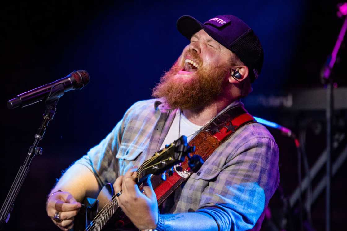 Tyler Braden performs at Cook County Saloon Tyler Braden performs at Cook County Saloon