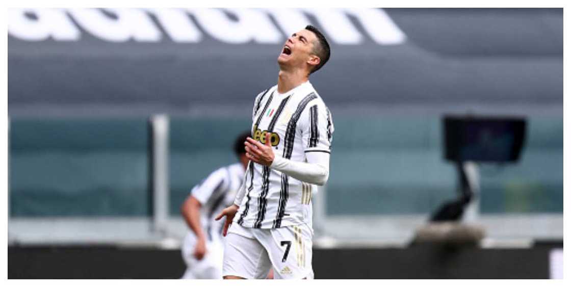Ronaldo involved in angry bust-up with teammates after failing to score in win over Genoa Ronaldo involved in angry bust-up with teammates after failing to score in win over Genoa