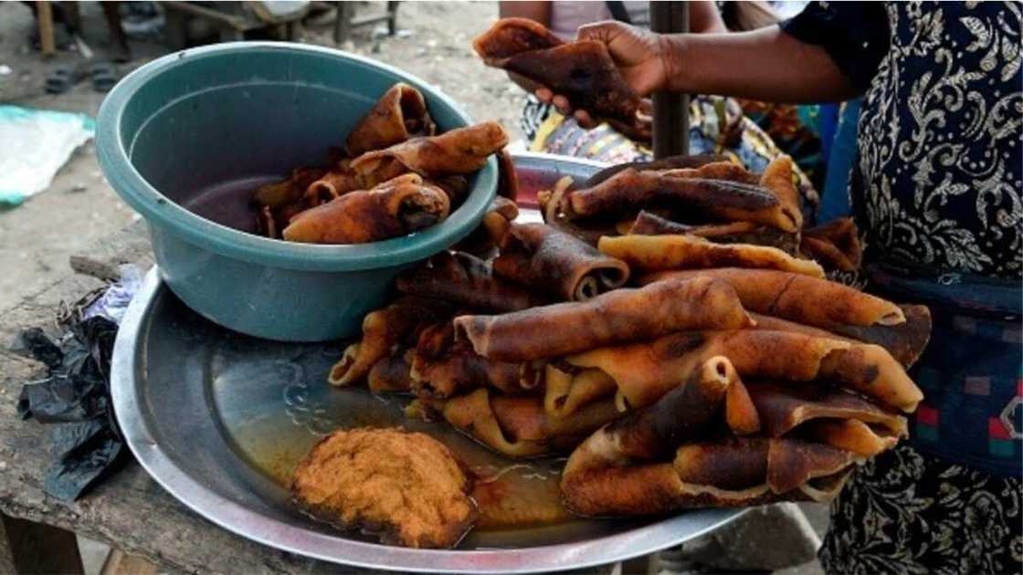 Ponmo/Cow Skin Consumption/Nigeria Ponmo/Cow Skin Consumption/Nigeria