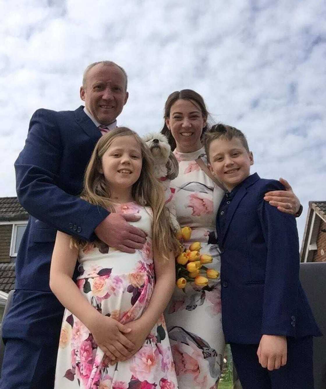 Children surprise their parents with a garden wedding after their big day was cancelled due to COVID-19 Children surprise their parents with a garden wedding after their big day was cancelled due to COVID-19