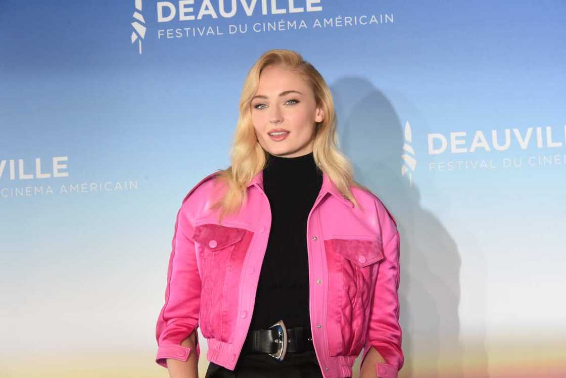 hottest male celebrities hottest male celebrities