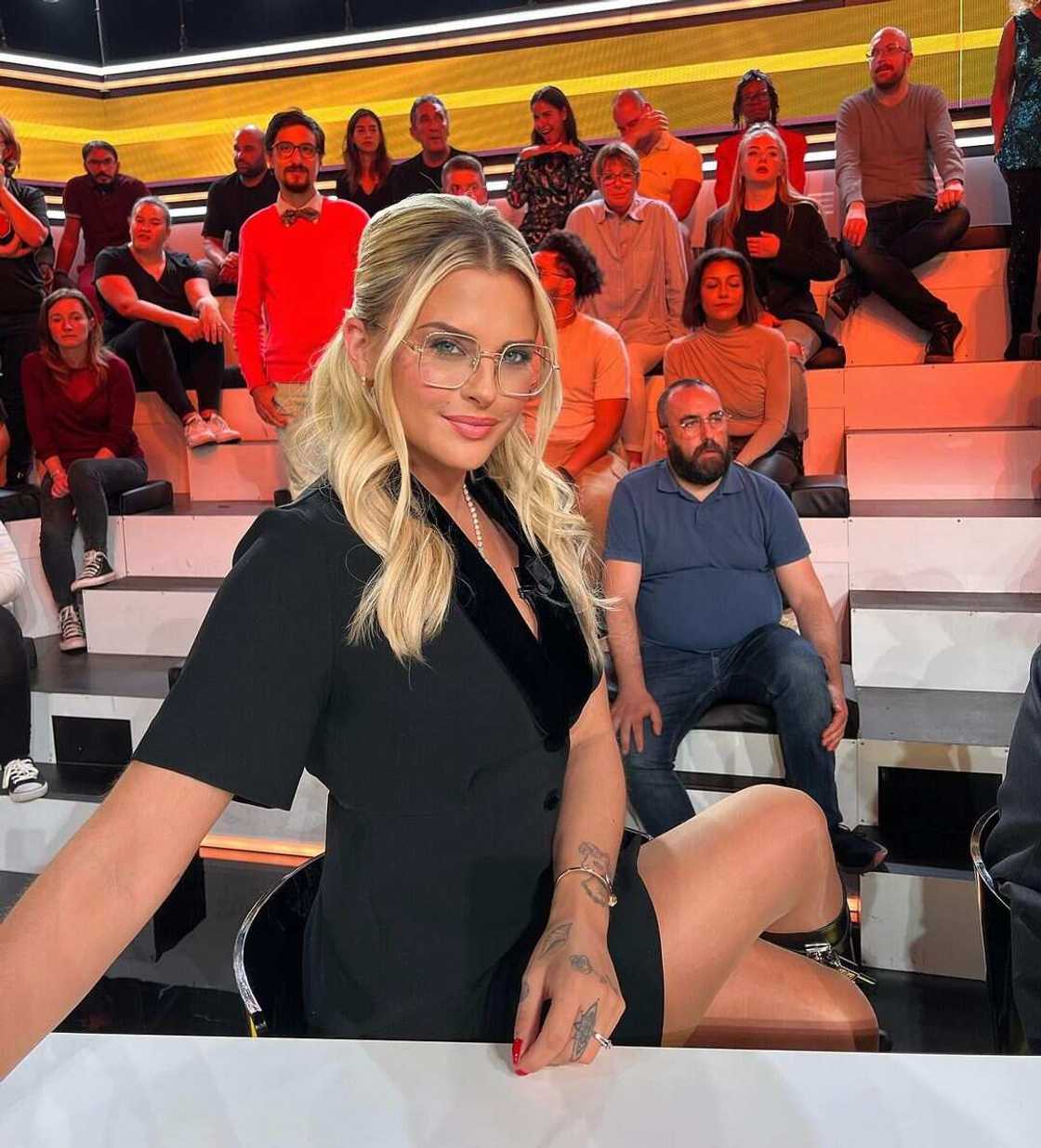 Kelly Vedovelli Kelly Vedovelli