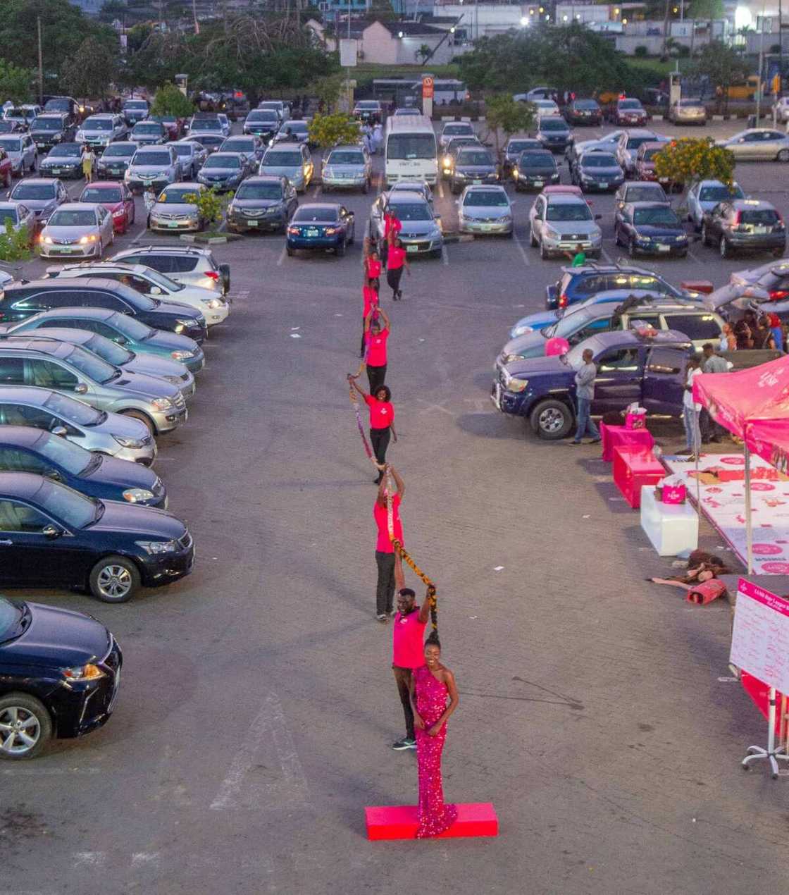 Lush Hair Makes History: Collaborates with Fans to Produces 105 Ft, 2 Inches Long Braid Lush Hair Makes History: Collaborates with Fans to Produces 105 Ft, 2 Inches Long Braid