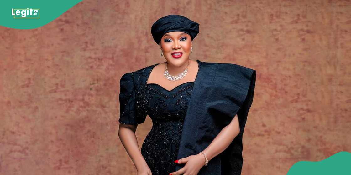 Fans react to video of Toyin Abrahm Fans react to video of Toyin Abrahm
