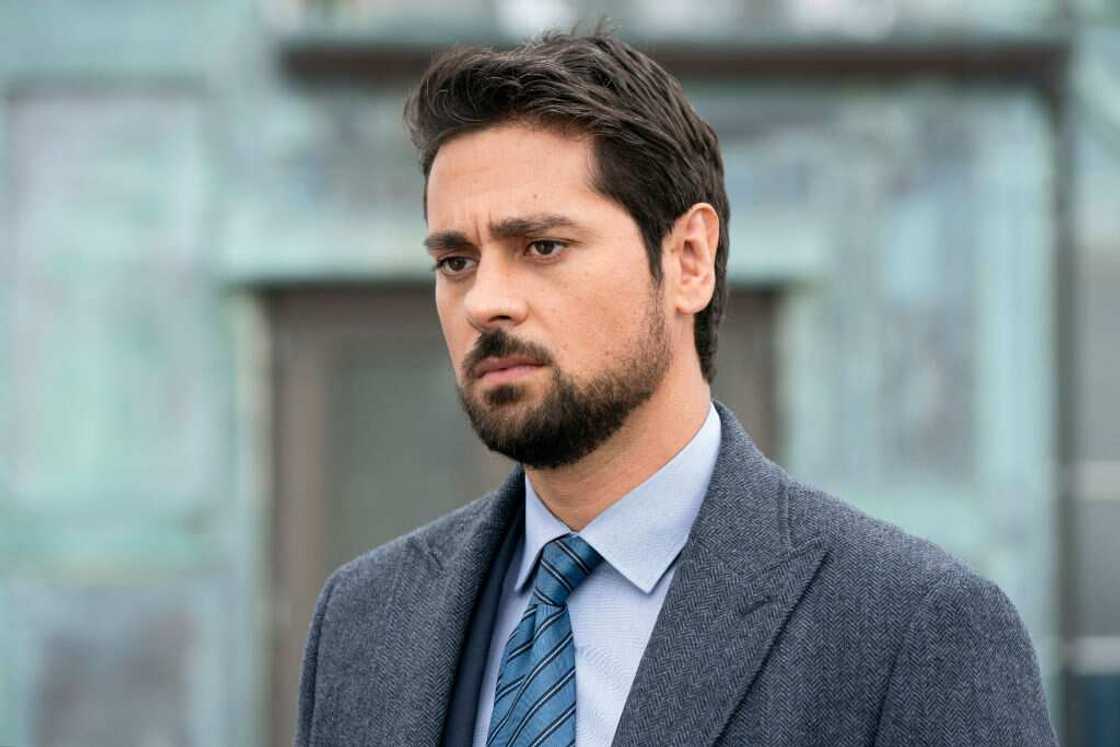 Does J. R. Ramirez have a wife? Does J. R. Ramirez have a wife?