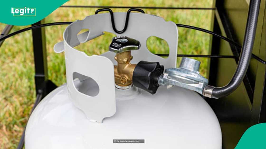 Nigerian lady warns people not to let their gas finish Nigerian lady warns people not to let their gas finish