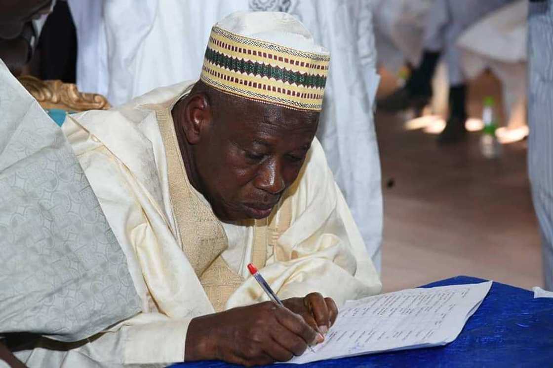 Sanusi: Ganduje ya yi martani ga Kwankwaso a kan zargin sa hannun Buhari Sanusi: Ganduje ya yi martani ga Kwankwaso a kan zargin sa hannun Buhari