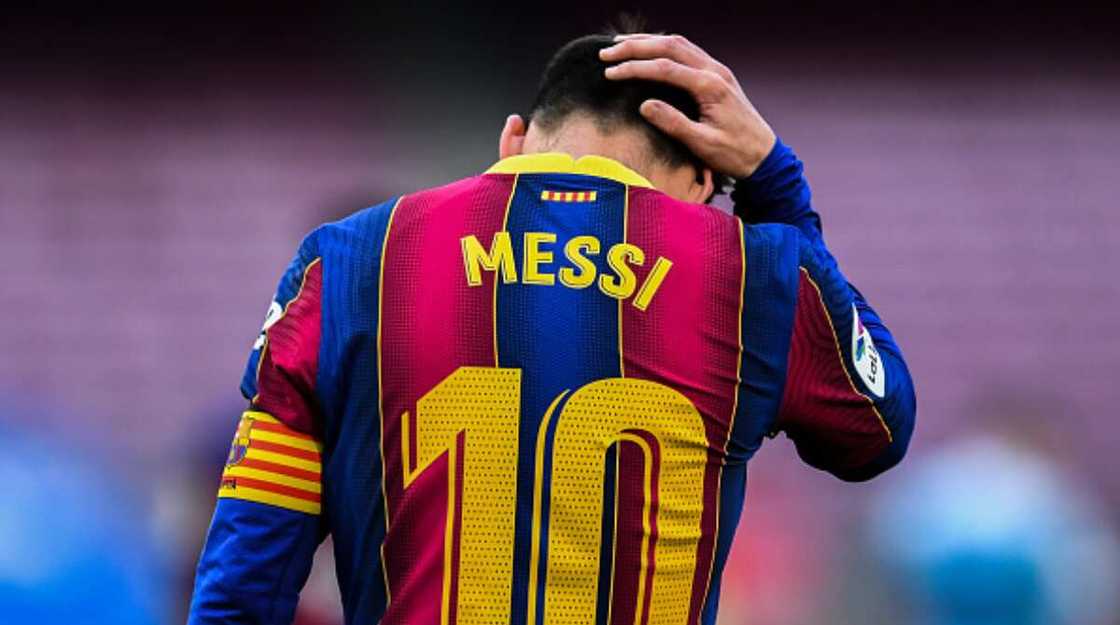 Tears Outside Camp Nou As Barcelona Fan Parks Outside and Filmed Crying While Holding Lionel Messi Jersey Tears Outside Camp Nou As Barcelona Fan Parks Outside and Filmed Crying While Holding Lionel Messi Jersey