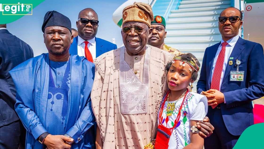 Governor Ahmadu Fintiri is preparing to switch from the PDP to the APC, as a Ramadan Iftar at the Government House in Yola fuels political speculation. Governor Ahmadu Fintiri is preparing to switch from the PDP to the APC, as a Ramadan Iftar at the Government House in Yola fuels political speculation.