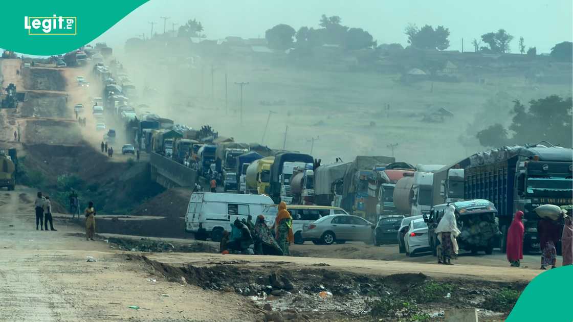 FRSC ta ce tafiye tafiyen sallah da gyaran hanya sun haddasa cunkoso a hanyar Kaduna zuwa Abuja