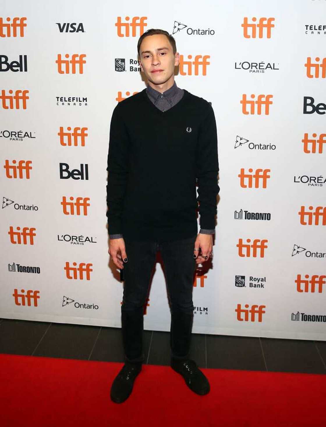 Keir Gilchrist height Keir Gilchrist height