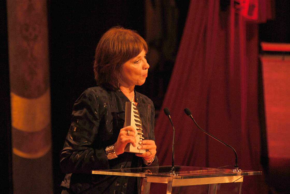Nora Roberts attends the Third Annual QUILL AWARDS Nora Roberts attends the Third Annual QUILL AWARDS