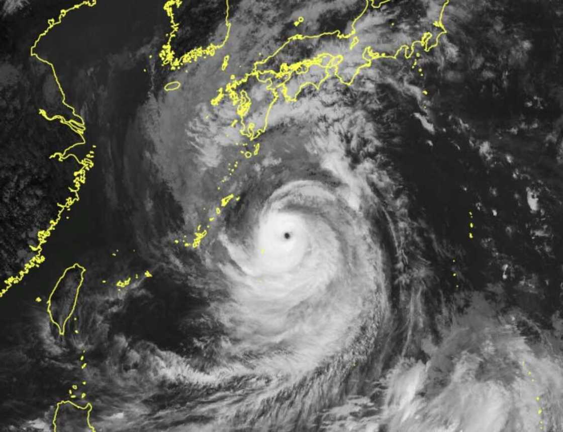 Typhoon Nanmadol is expected to make landfall in southern Japan before turning northeast and moving up through the rest of the country Typhoon Nanmadol is expected to make landfall in southern Japan before turning northeast and moving up through the rest of the country