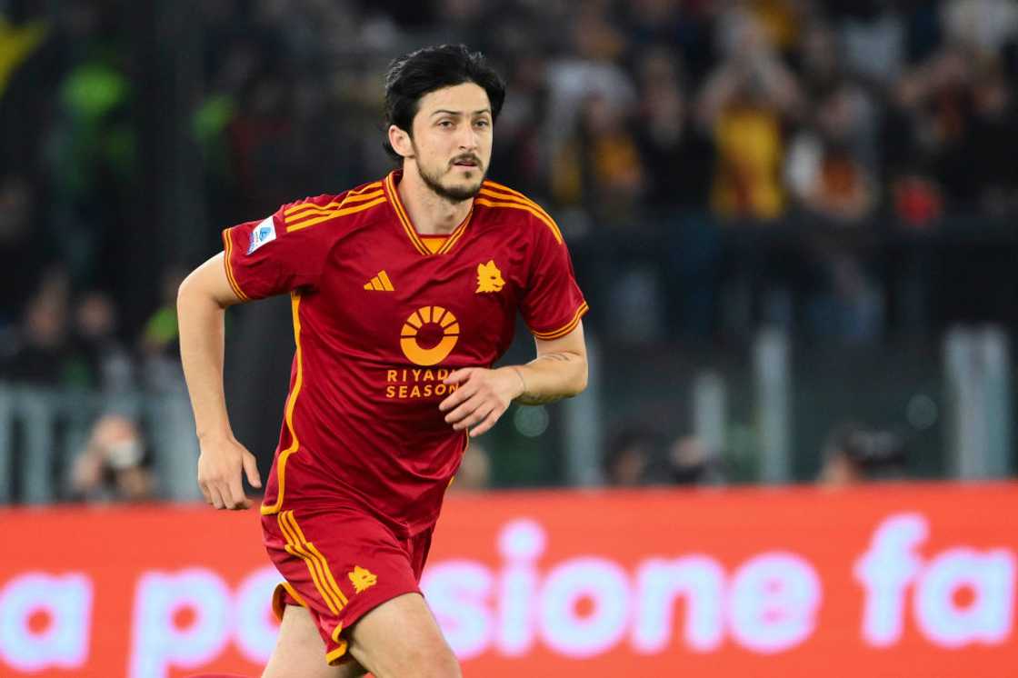 Sardar Azmoun running on the field at Stadio Olimpico Sardar Azmoun running on the field at Stadio Olimpico