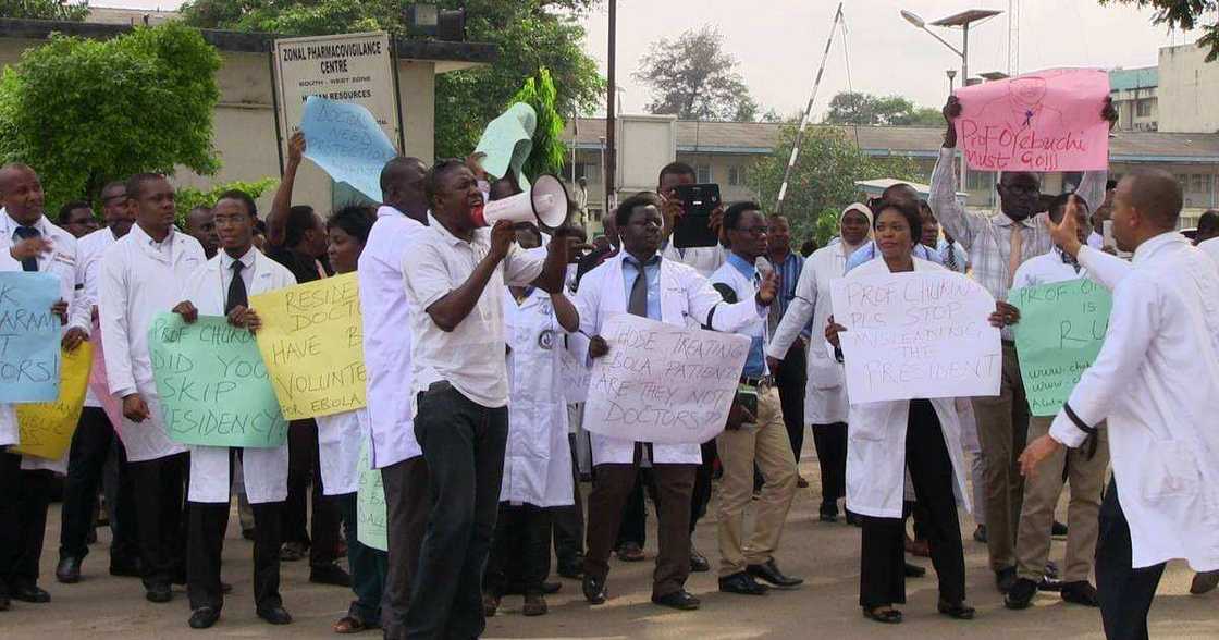 Nigerian doctors protesting