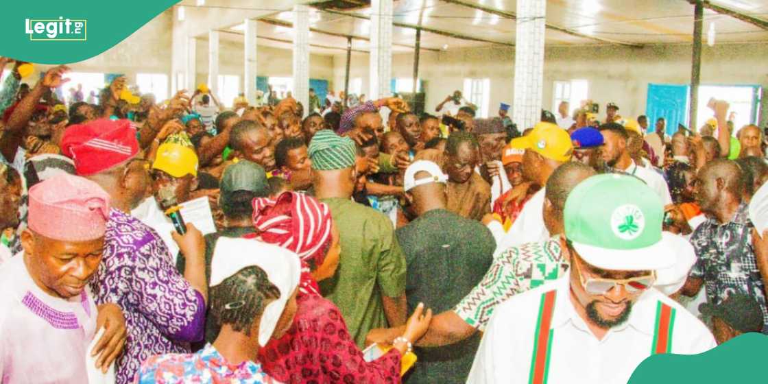 PDP has received over 200 defectors from APC PDP has received over 200 defectors from APC