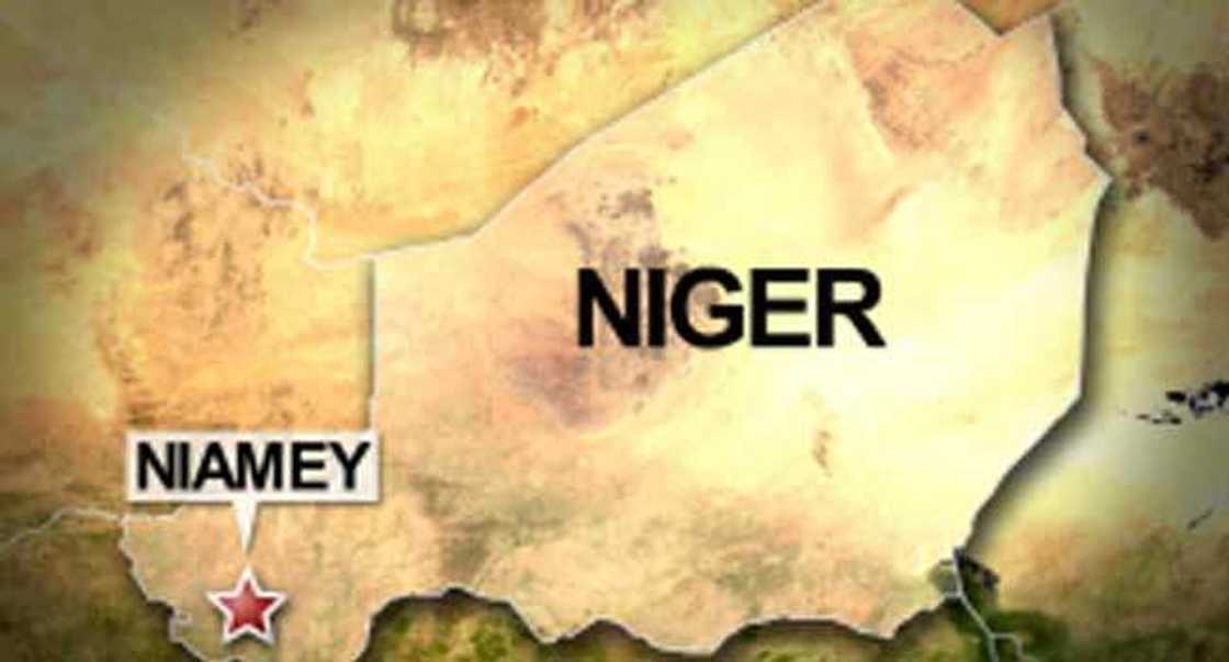 Yan Najeriya 70,000 daga Sokoto da Katsina sun tsere zuwa Nijar Yan Najeriya 70,000 daga Sokoto da Katsina sun tsere zuwa Nijar