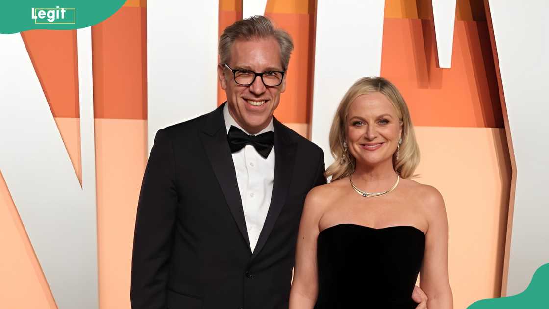 Joel Lovell and Amy Poehler at the 2025 Vanity Fair Oscar Party Hosted Joel Lovell and Amy Poehler at the 2025 Vanity Fair Oscar Party Hosted