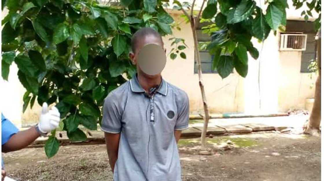 Wanda ake zargi Wanda ake zargi