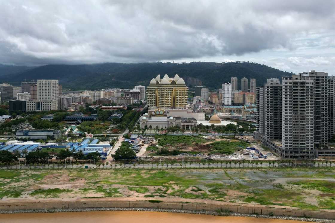 The Golden Triangle Special Economic Zone in Laos was set up in 2007, when the Laos government granted the Kings Romans Group a 99-year lease on the area The Golden Triangle Special Economic Zone in Laos was set up in 2007, when the Laos government granted the Kings Romans Group a 99-year lease on the area