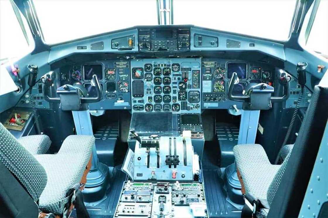 Hukumar Sojin sama ta samu sabon jirgin yaki ATR-42 na leken asiri (Hotuna) Hukumar Sojin sama ta samu sabon jirgin yaki ATR-42 na leken asiri (Hotuna)