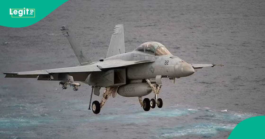 Hoton jirgin sojojin Amurka.