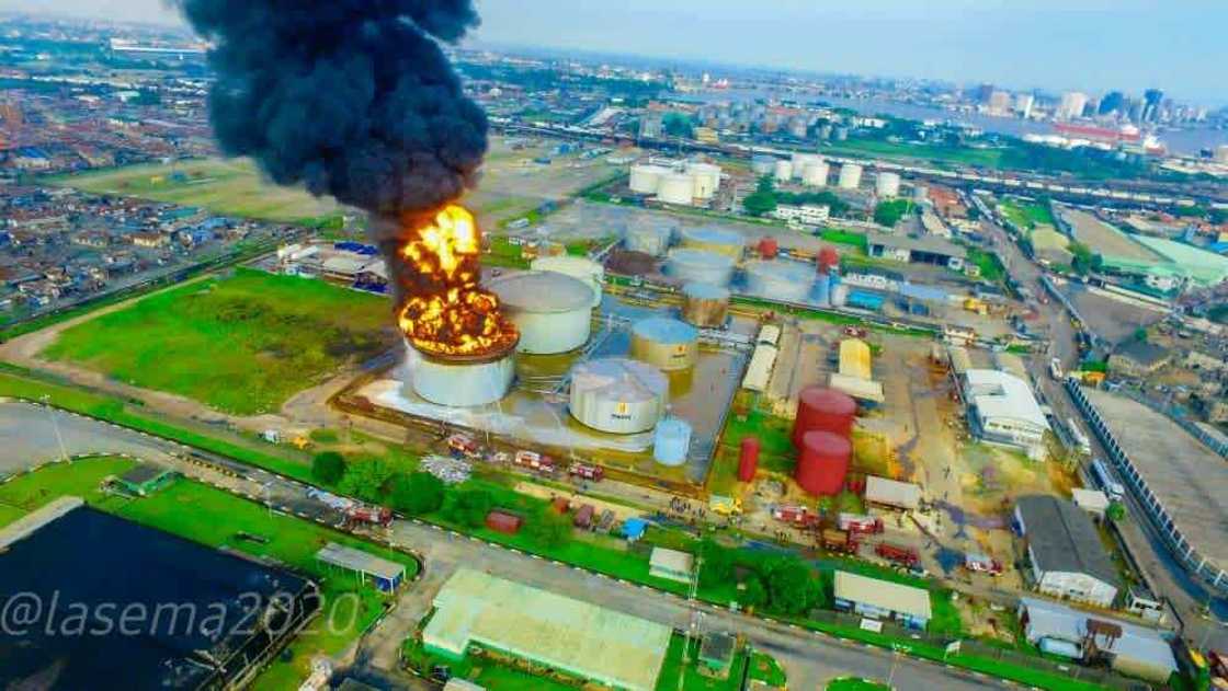 Bayan sa'o'i 28, har yanzu wuta na ci a kamfanin mai OVH Bayan sa'o'i 28, har yanzu wuta na ci a kamfanin mai OVH