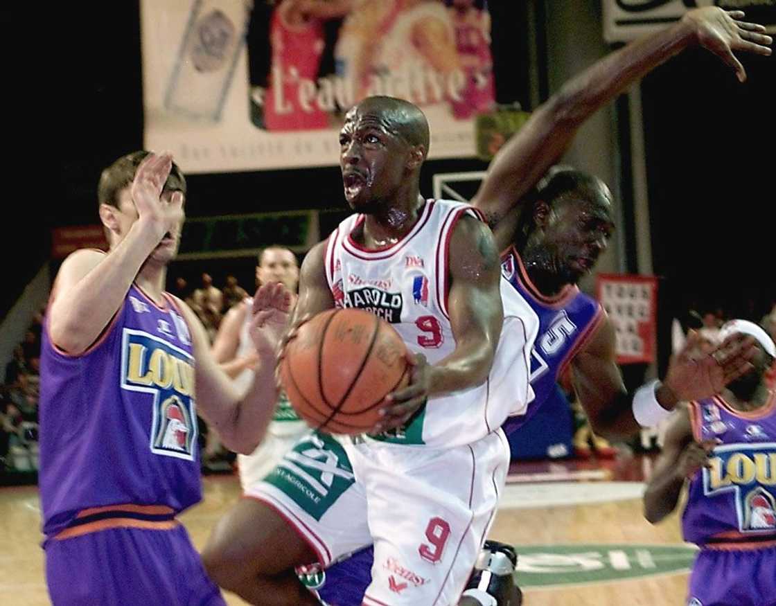 Keith Jennings (9) in action during a past basketball match