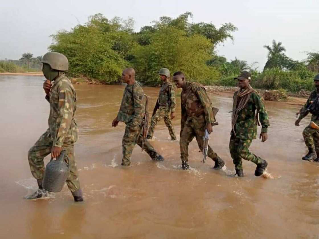 Nigerian Army Troops Makes Big Arrest In Enugu Community Nigerian Army Troops Makes Big Arrest In Enugu Community