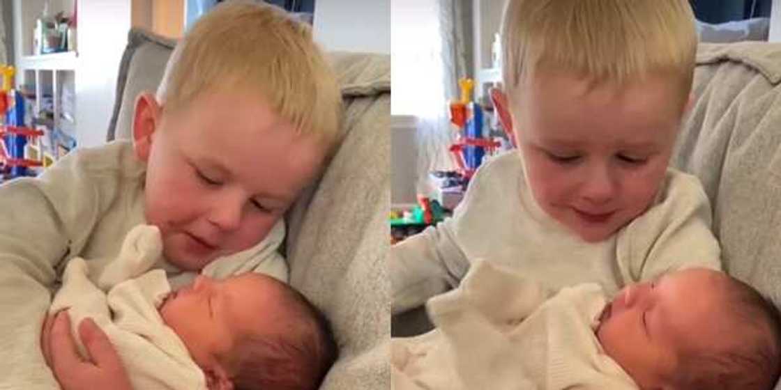 A lovely little boy has wowed people online with the way he showed love and affection to his baby sister, crying with joy in video