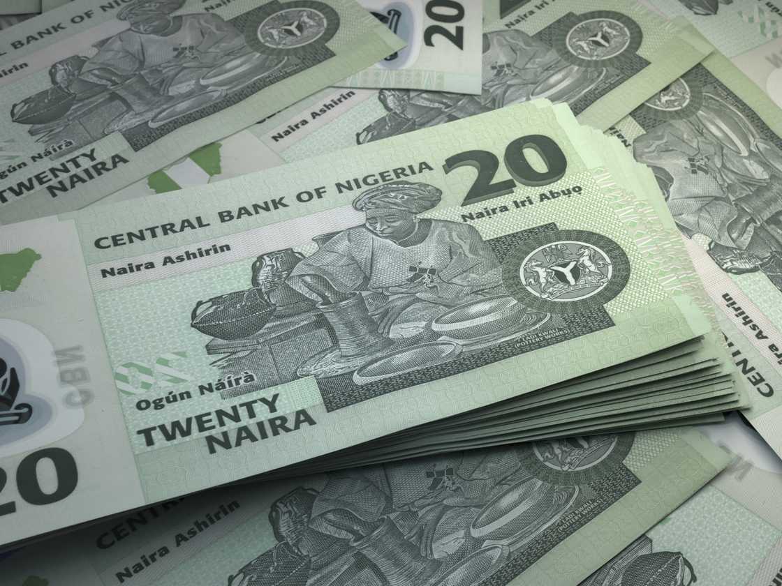 Pastor Who Preached To Bus Passengers Rejects N30 Offering, Accuses Woman of Dishonouring God Pastor Who Preached To Bus Passengers Rejects N30 Offering, Accuses Woman of Dishonouring God