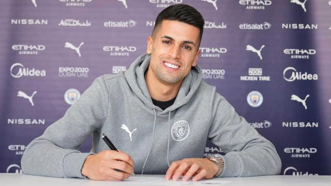 world's best right-backs ever world's best right-backs ever