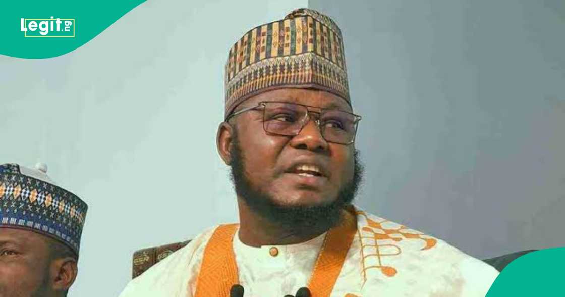 Assadus Sunnah ya koka kan masu zargin yana son abin duniya Assadus Sunnah ya koka kan masu zargin yana son abin duniya