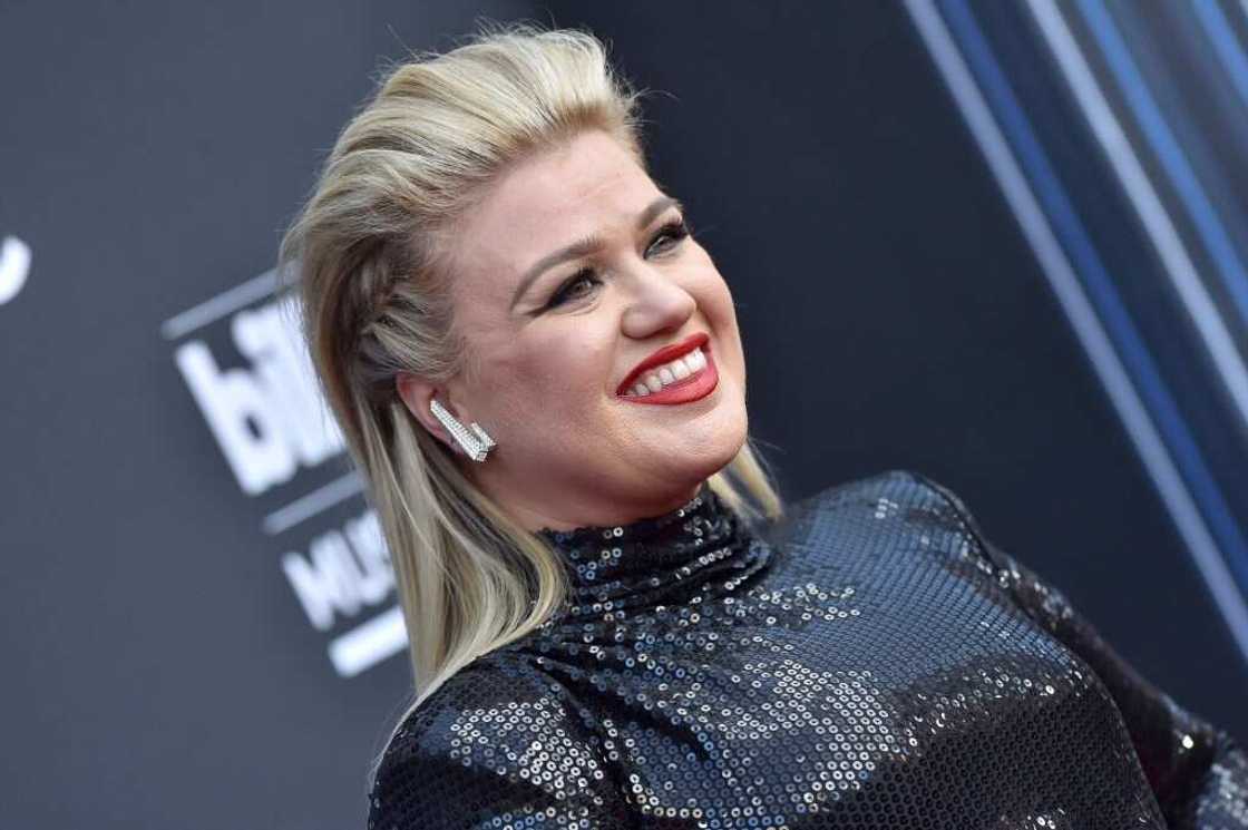Kelly Clarkson music Kelly Clarkson music