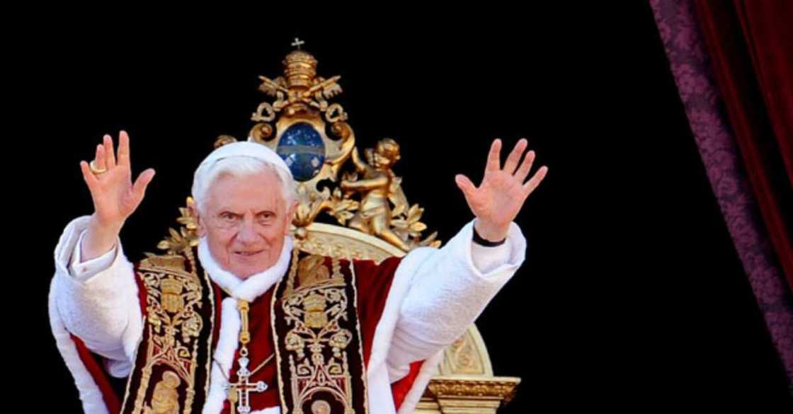 Barayi sun sace kuros din Fafaroma Barayi sun sace kuros din Fafaroma