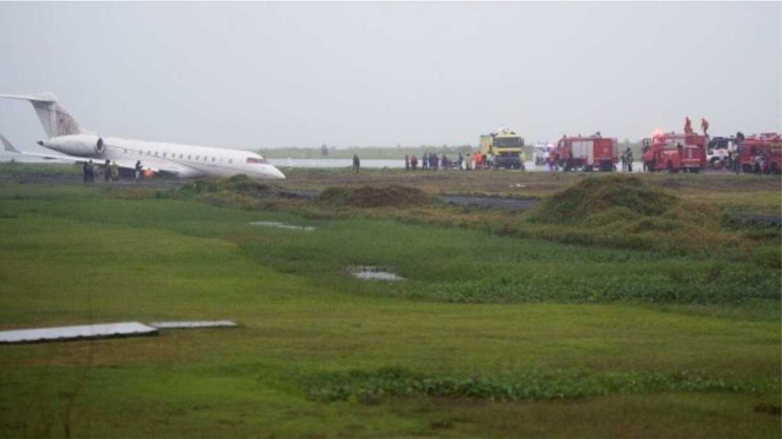 Military Plane Carrying 96 People Crashes in the Philippines Military Plane Carrying 96 People Crashes in the Philippines