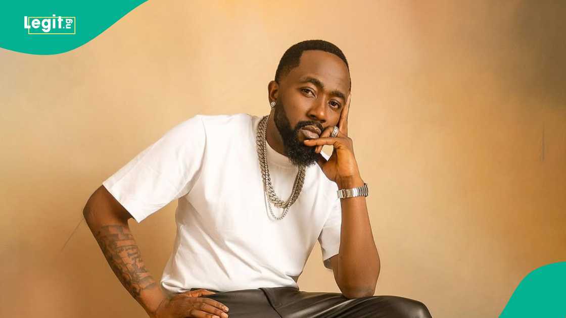 Ice Prince opens up about his weight-loss journey, inspired by producer Chopsticks, shares fitness routine, and sparks reactions online with his take on men eating breakfast. Ice Prince opens up about his weight-loss journey, inspired by producer Chopsticks, shares fitness routine, and sparks reactions online with his take on men eating breakfast.