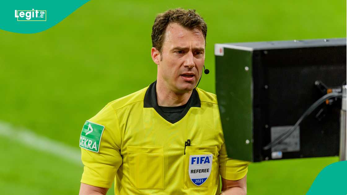 Felix Zwayer, Arsenal, PSG, Champions League, Match fixing Felix Zwayer, Arsenal, PSG, Champions League, Match fixing