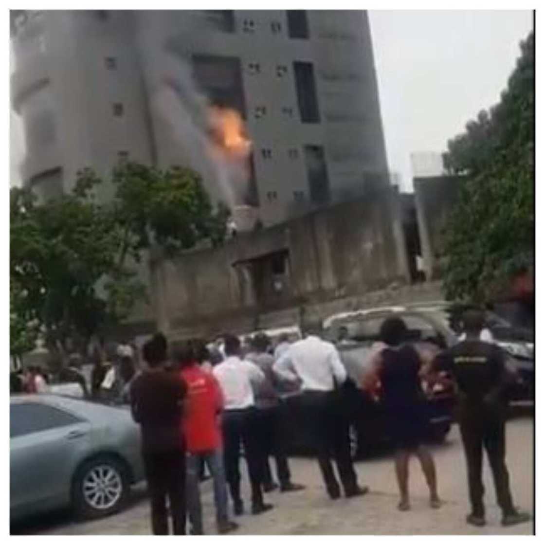 Unity Bank: Fire destroys financial institution's head office in Lagos Unity Bank: Fire destroys financial institution's head office in Lagos