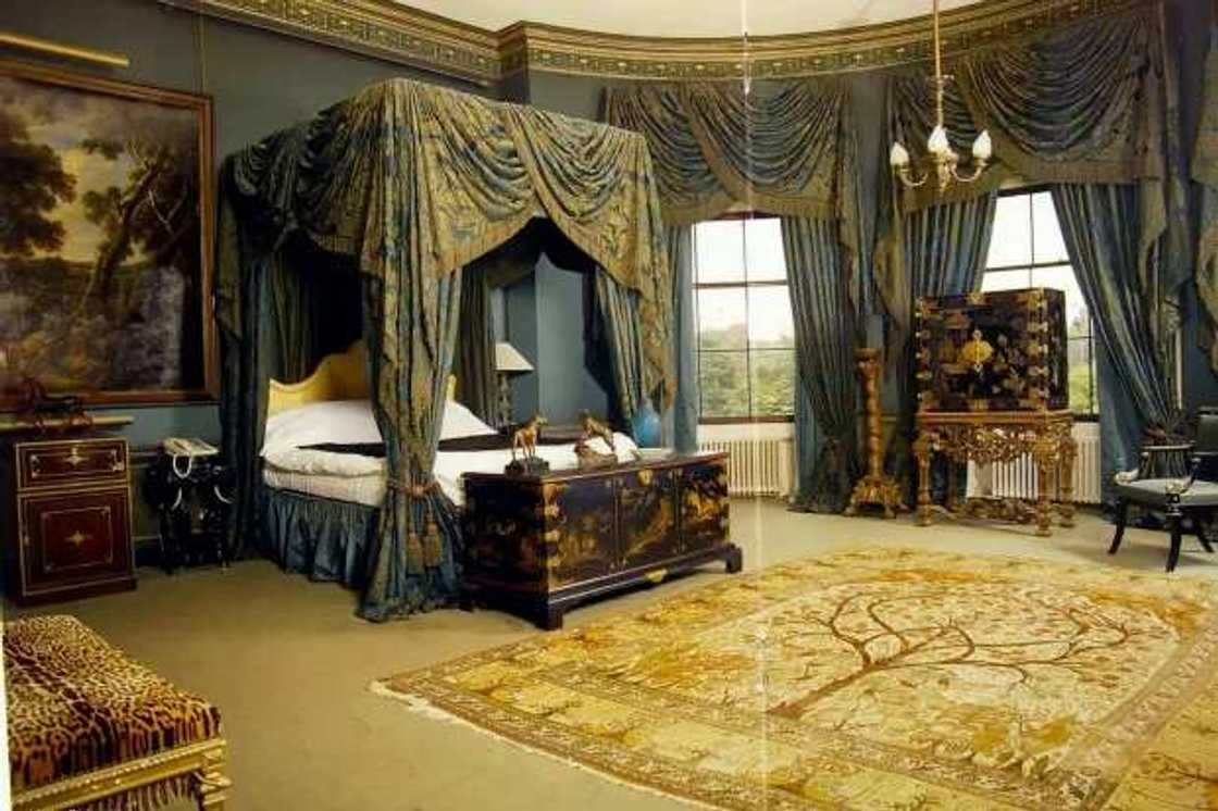 Hotunan cikin gidan hamshakin mai kudin duniya da za a iya cire gidaje 18,000 Hotunan cikin gidan hamshakin mai kudin duniya da za a iya cire gidaje 18,000